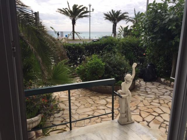 91 Promenade Des Anglais Le Stellamar Nizza Exterior foto